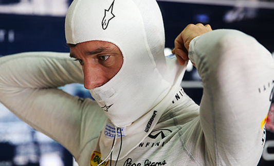 Racing with Fire-Proof Armor: How Fireproof Clothing Ensures Safety in Formula 1